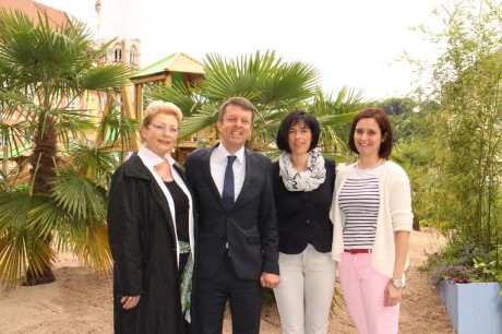 Gundi Mertens (Stellvertretende Vorsitzende des Vereins Staufersaga e.V.), Helmut Ott (Hauptamtsleiter Stadtverwaltung), Carmen Bäuml (Abteilungsleiterin Organisation), Daniela Dinser (Rechts- und Ordnungsamt)